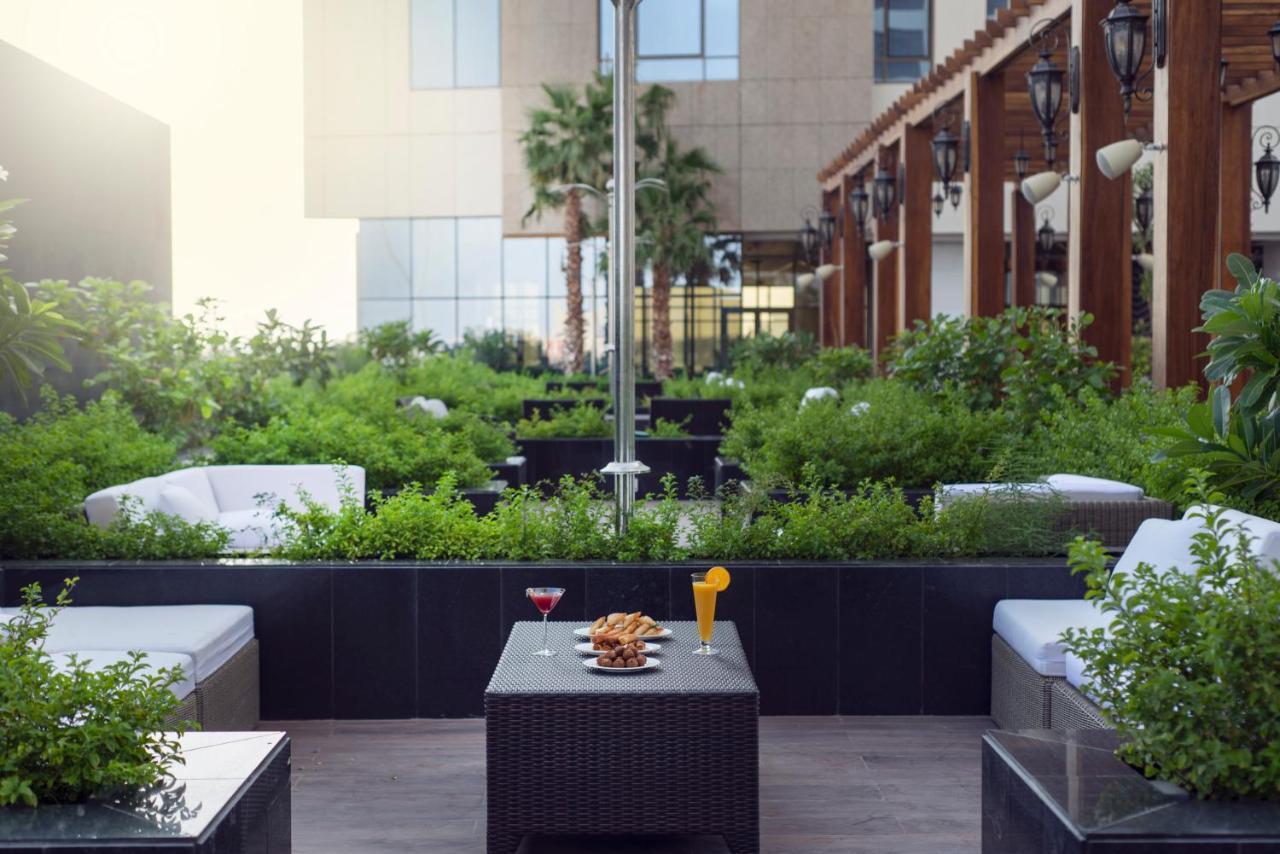 Movenpick Hotel And Residences Riyadh Eksteriør bilde The Park, Hyderabad