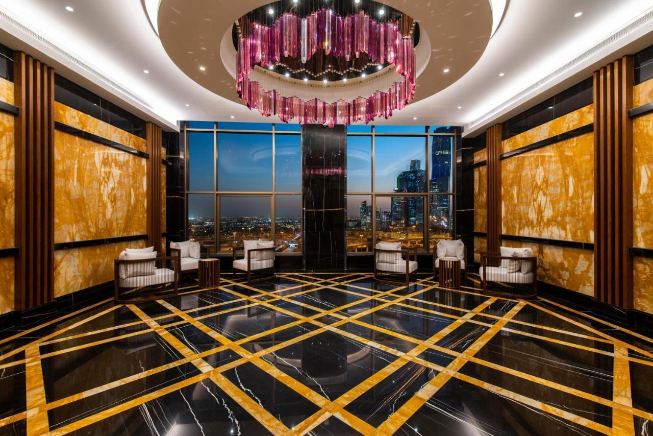Movenpick Hotel And Residences Riyadh Eksteriør bilde The lobby of the Ritz-Carlton, Dubai