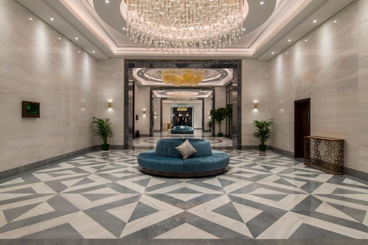 Movenpick Hotel And Residences Riyadh Eksteriør bilde Lobby