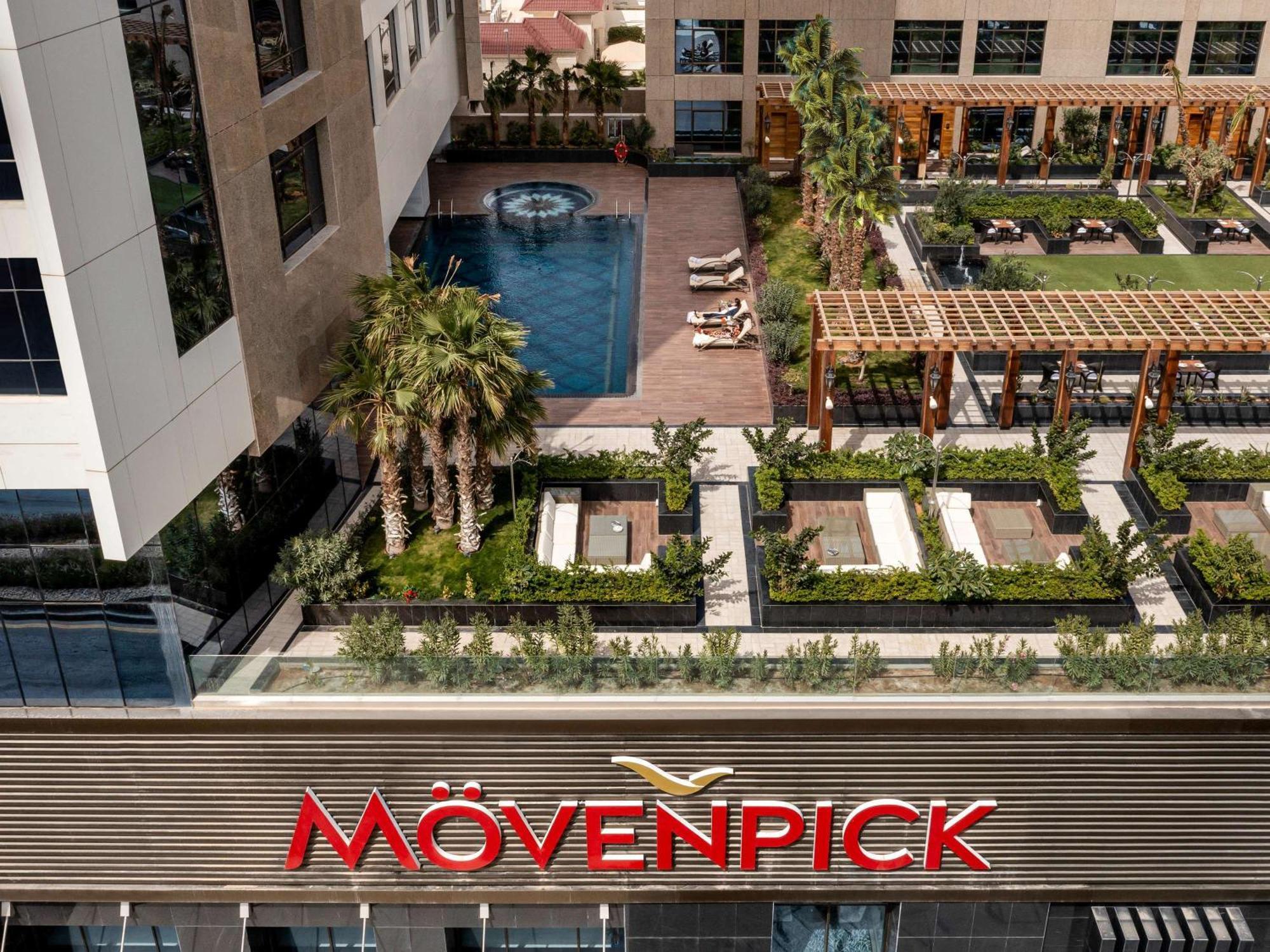 Movenpick Hotel And Residences Riyadh Eksteriør bilde Movenpick Hotel, Cairo
